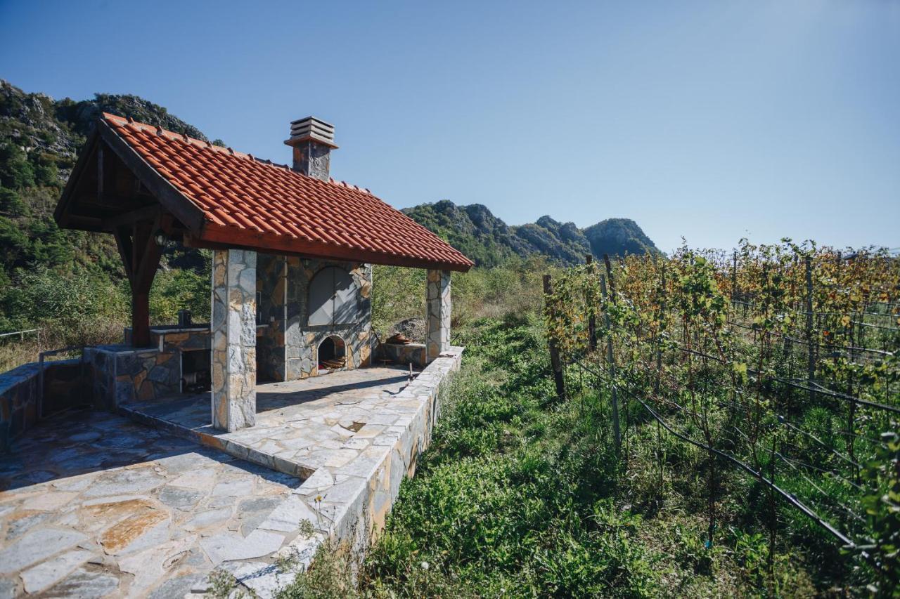 Eco Winery Lipovac Apartments Cetinje Exterior foto